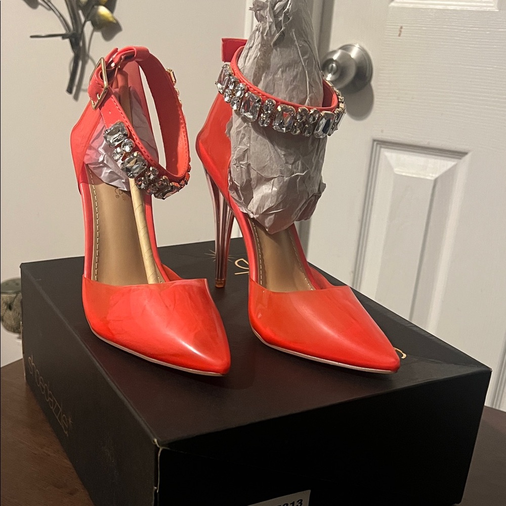 Elegant Shoedazzle Coral Stiletto Heels with Rhinestone Ankle Strap Size 9